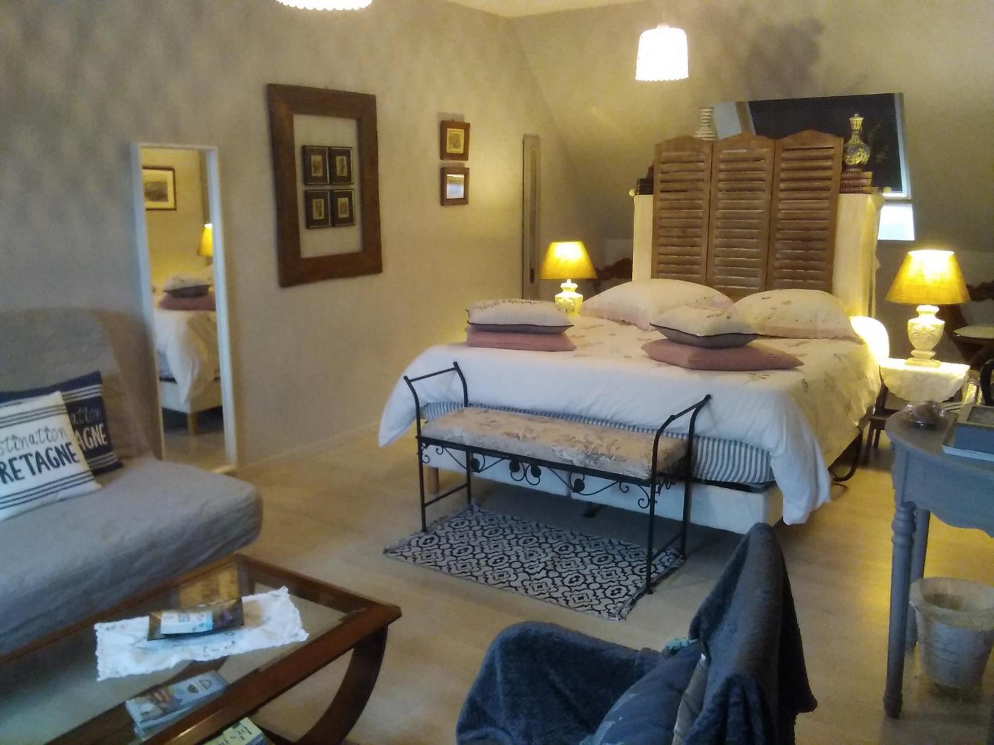 Bed and Breakfast 6Bis Rue De La Boussaquiere St Broladre Saint-Broladre Exterior foto